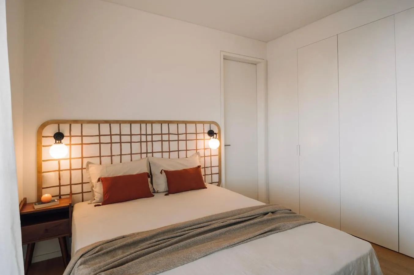 Mondego - 2 bedrooms and terrace in Arroios Lisbon