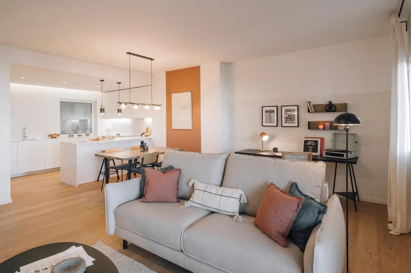 Mondego - 2 bedrooms and terrace in Arroios Lisbon 0*,  Portugal